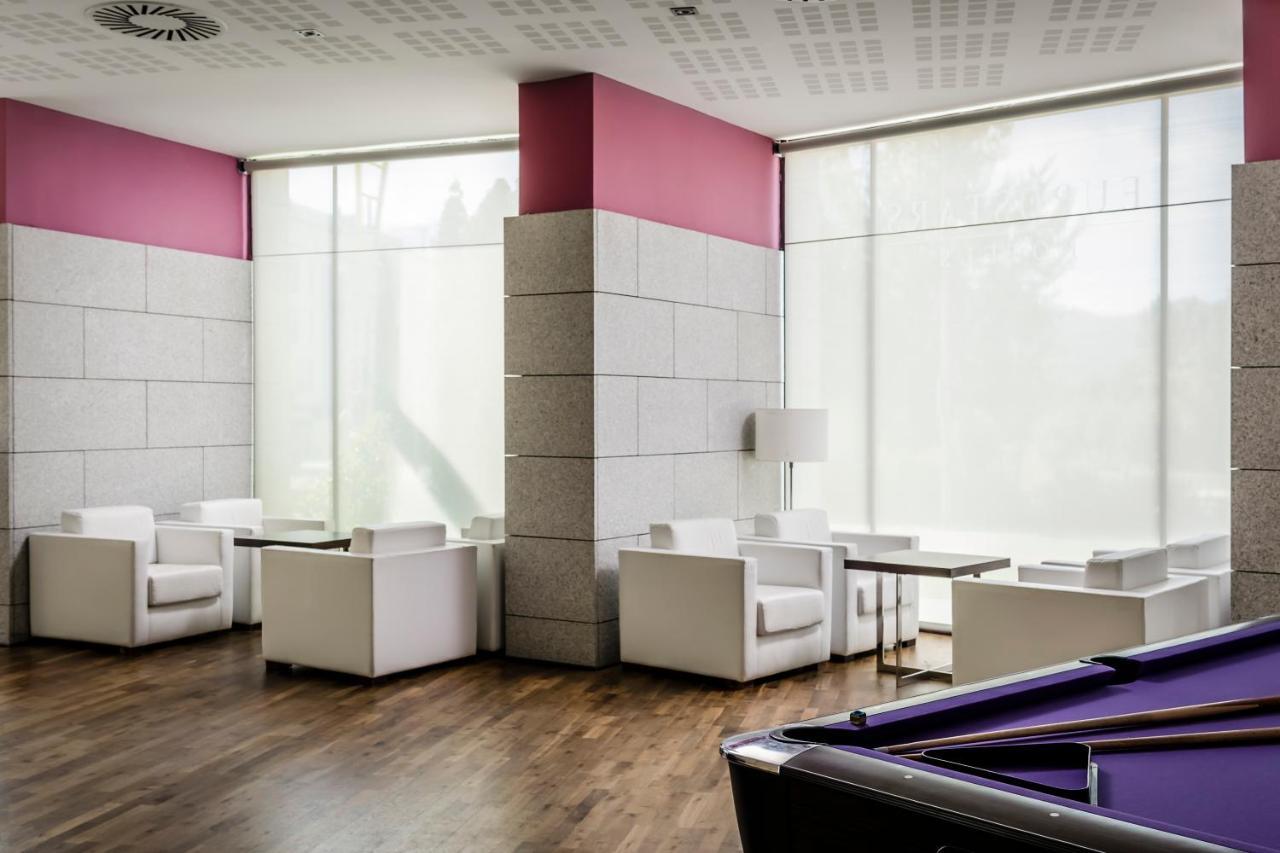 Eurostars Reina Felicia Hotel ฮากา ภายนอก รูปภาพ